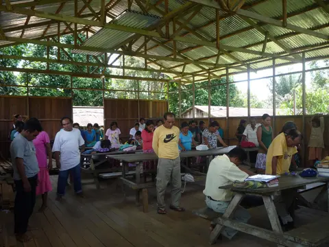 Tiempos de oración /  Prayer times